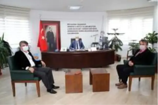 Burhaniye'de Güreş Ağası Çelik 150 bin lira bağışladı