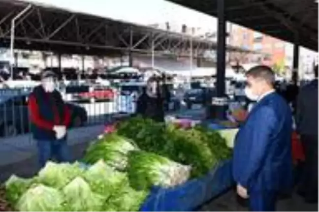 Vali Gürel halk pazarındaki tedbirleri denetledi