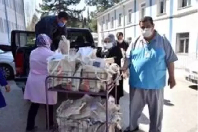 Sağlık çalışanlarına 600 hediye paketi