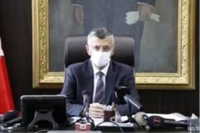 Sağlıkçılar ile buluşan Vali Bektaş, ikinci kez özür diledi