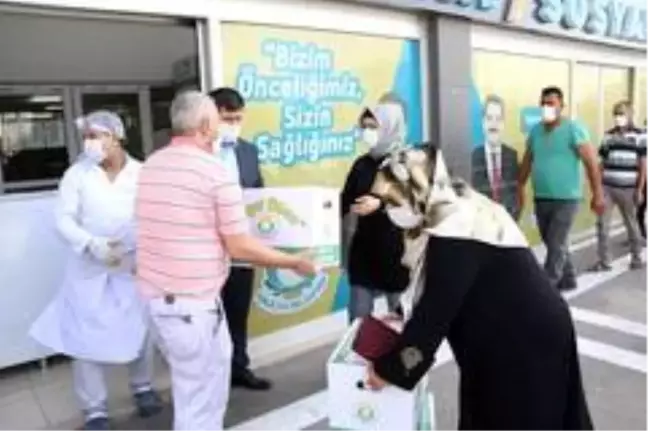 Haliliye'de hastalara gıda desteği