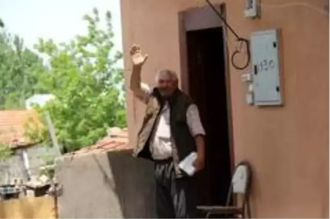 Ergene'de Ahimehmet ve Yeşiltepe mahallelerinde maske dağıtıldı