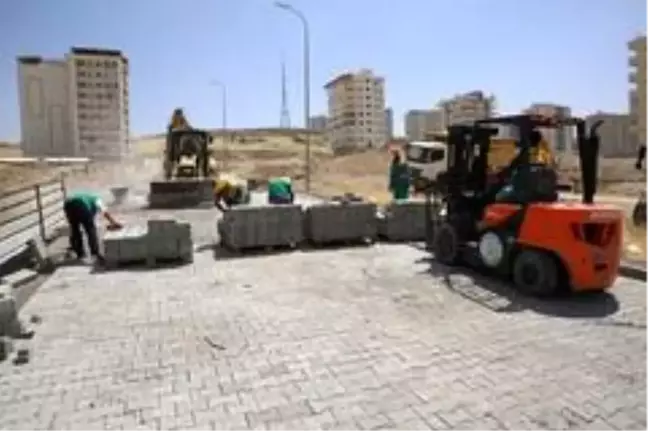 Karaköprü'de parke döşeme çalışmaları