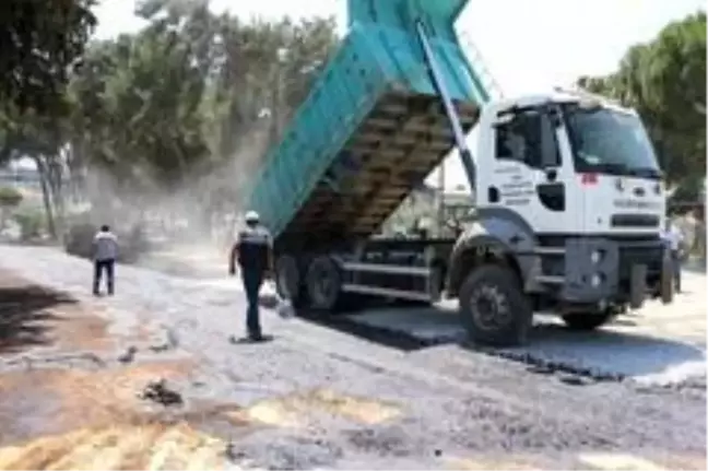 Manisa'da 2020 yılı satih kaplama asfalt sezonu başladı
