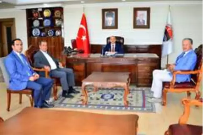 CHP İl Başkanı Taştan ve İlçe Belediye Başkanlarından Vali Öner'e hayırlı olsun ziyareti