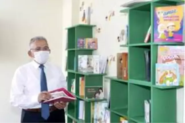 Başkan Büyükkılıç'tan çocuklara özel kütüphaneler