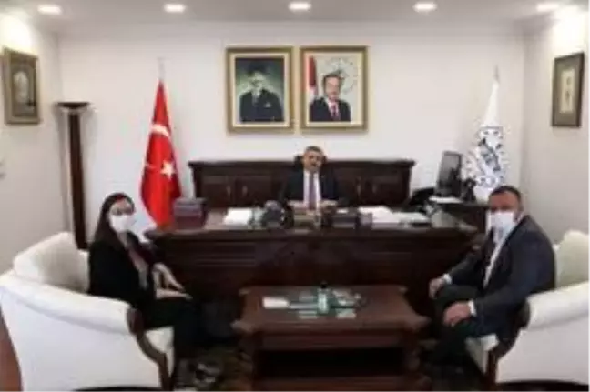 Bahçeşehir Kolejinden Vali Atay'a hayırlı olsun ziyareti