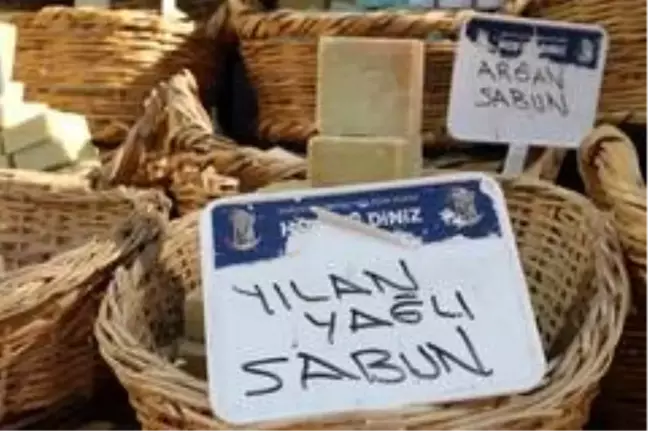 Şanlıurfa'da yılan yağlı sabun ilgi odağı oldu