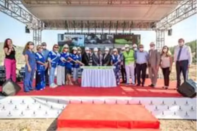 İzmir'de sokak hayvanları için rehabilitasyon ve sahiplendirme merkezi