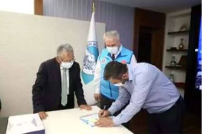 Başkan Büyükkılıç'tan Diyanet Vakfı'na kurban bağışı