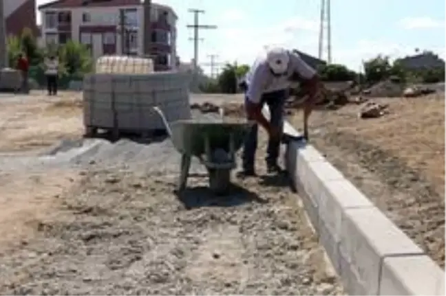 Ergene Belediyesi yol yapım çalışmalarına devam ediyor