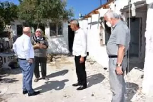 Evi yanan aileye 'geçmiş olsun' ziyareti