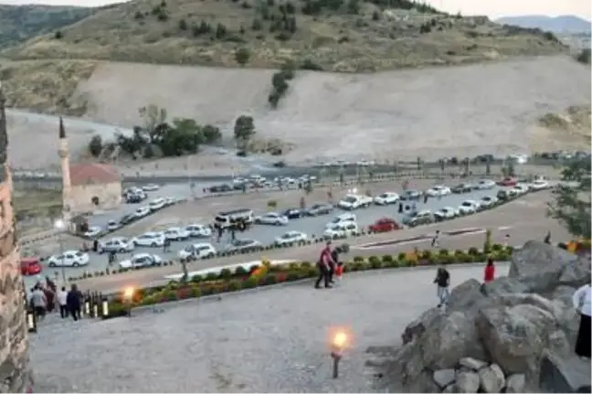 Kayaşehir ve Nevşehir Kalesi'ne ziyaretçi akını