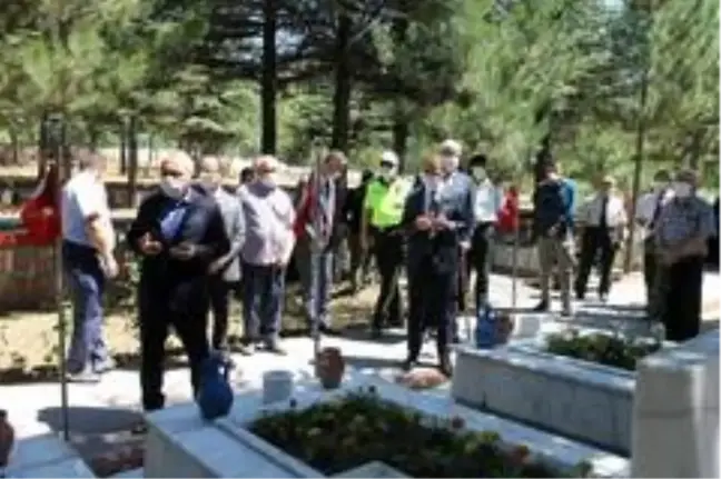 Çankırı'da şehitliklere bayram ziyareti