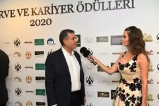 Başkan Bozkurt, yılın belediye başkanı seçildi