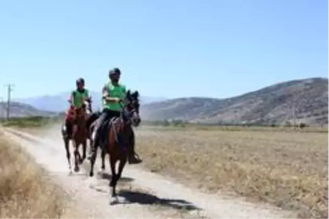 Atlı Dayanıklılık Türkiye Şampiyonası Isparta'nın ev sahipliğinde gerçekleştiriliyor