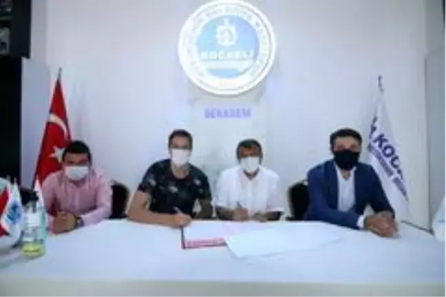 Kağıtspor voleybolda imzalar atıldı