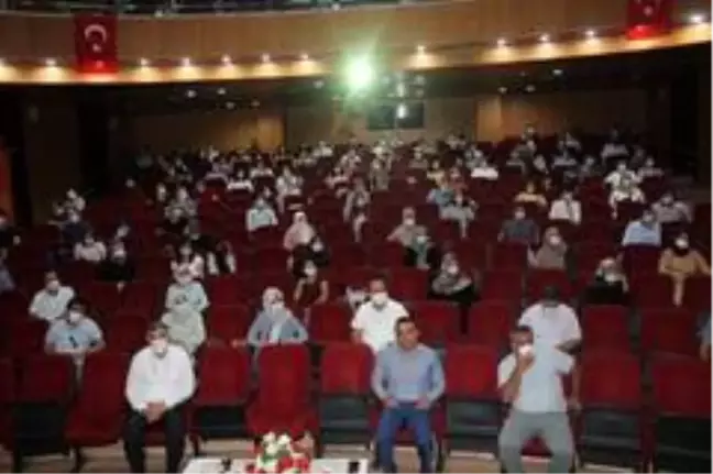 Kahta'daki aday öğretmenlere seminer
