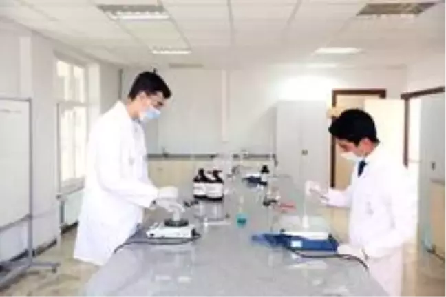 Genç toplum gönüllülerine SUBÜ desteği