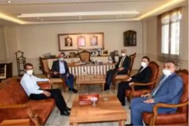 Şanlıurfa Valisi Erin Birecik'te temaslarda bulundu