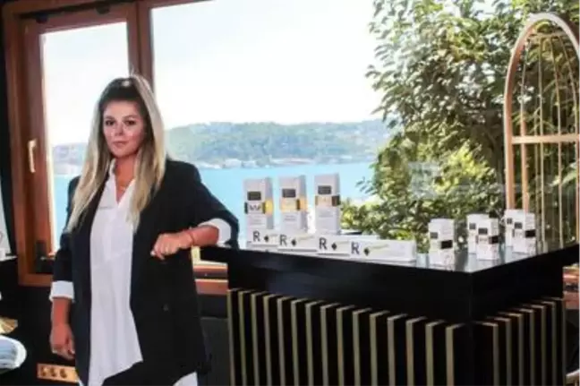 Ünlülerin Güzellik Uzmanı Serap Çınar, Kaş ve Kirpik Serumlarını Anlattı