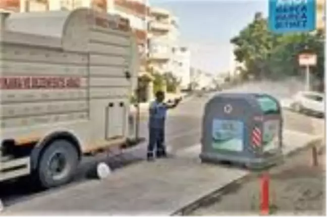 Tekirdağ'da konteynerler dezenfekte ediliyor