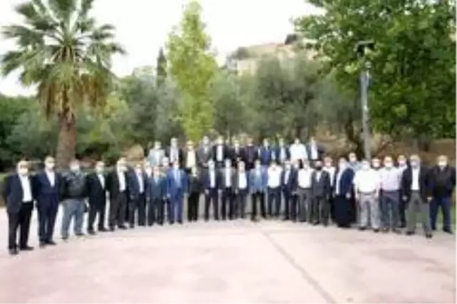 Başkan Büyükgöz mahalle muhtarlarını ile buluştu