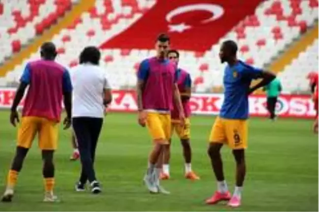 MKE Ankaragücü'nde Erdi Dikmen ilk kez Süper Lig'de forma giydi