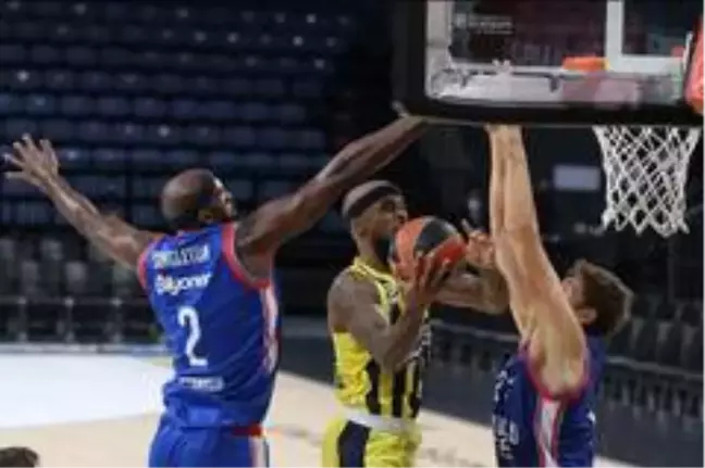THY Euroleague: Anadolu Efes: 71 - Fenerbahçe: 80