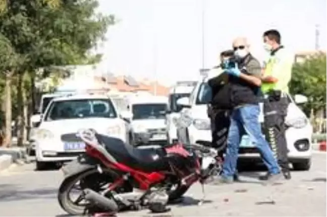 Midibüsle çarpışan motosikletin sürücüsü yaşam mücadelesi kaybetti