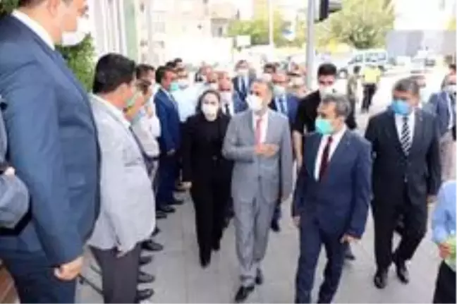 Vali Çuhadar, Besni ilçesinde incelemelerde bulundu