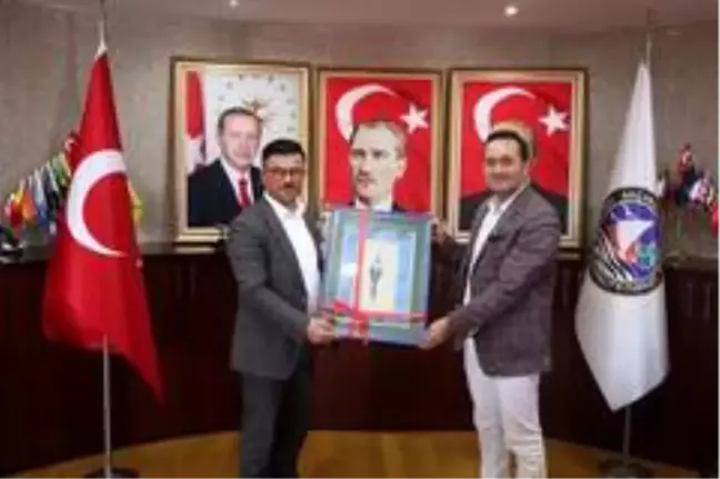 Gençlik ve Spor İl Müdürü Yazıcı, Başkan Yanmaz'ı ziyaret etti