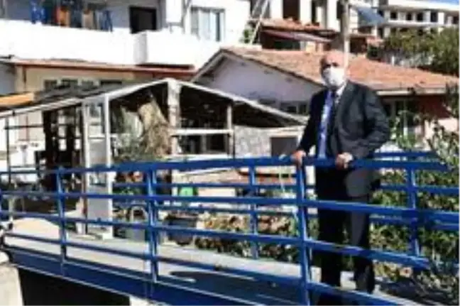 Söke Belediyesi'nden Sepetçiler Bölgesi dere içinde temizlik çalışması