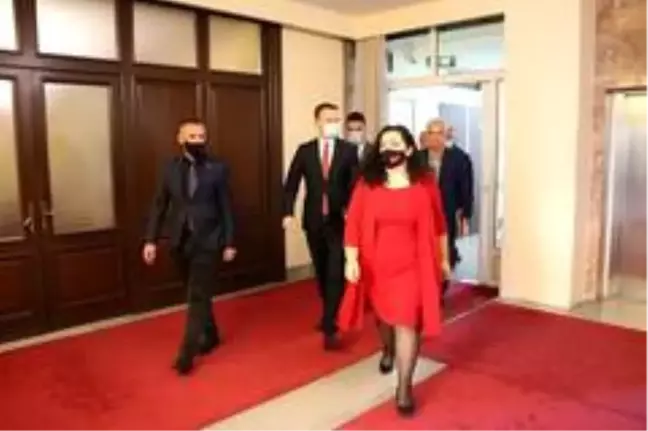 Kosova'da Cumhurbaşkanlığı görevini Meclis Başkanı Osmani devraldı