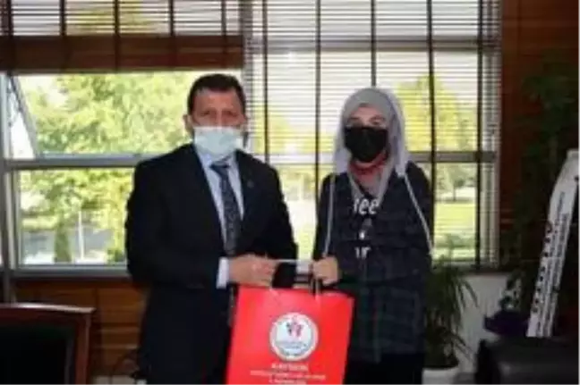 Şampiyonlardan Kabakcı'ya ziyaret