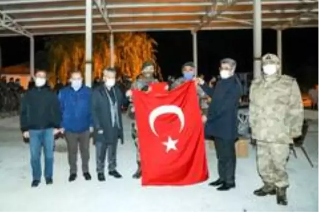 Van'da görev yapan özel harekat timleri Suriye'ye uğurlandı