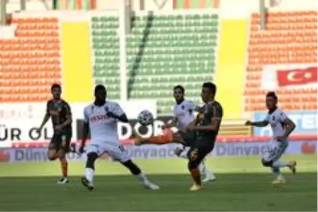 Süper Lig: Aytemiz Alanyaspor: 0 Trabzonspor: 0 (İlk yarı)