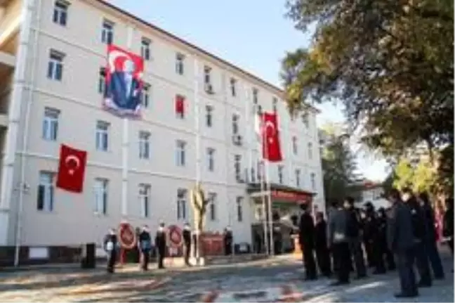 Yunak'ta Atatürk ebediyete intikalinin 82'ici yıldönümünde anıldı