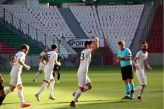 TFF 2. Lig: Amed: 3 Kocaelispor: 0