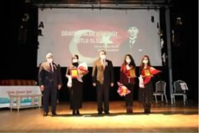 Körfez'de Öğretmenler Günü kutlandı