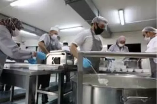 Sincan Belediyesi yardımlarla gönüllere dokunuyor