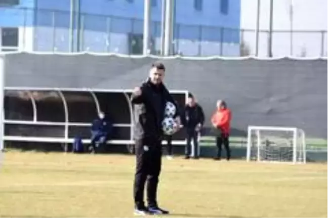 Hüseyin Çimşir ilk antrenmanına çıktı