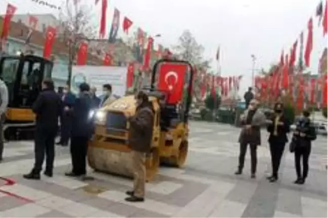 Manyas'ta 2 iş makinası törenle hizmete girdi