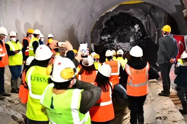 Narlıdere Metrosunda ilk tünel tamam