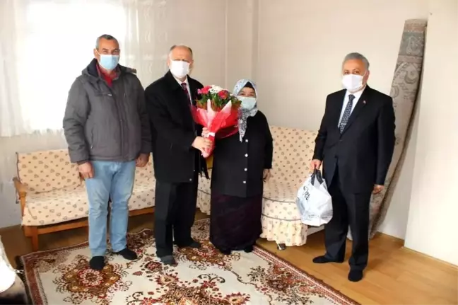Kaymakam Çorumluoğlu'ndan ihtiyaç sahibi ailelere destek