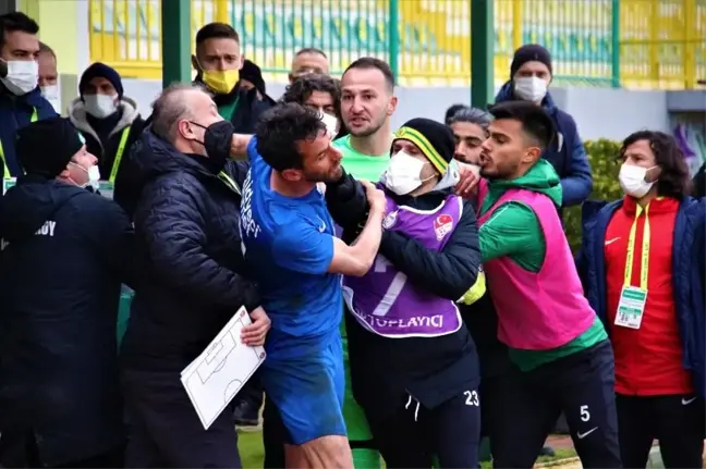 3. Lig'de ilk yarı bitiminde kavga çıktı