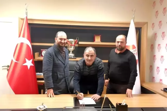 Gümüşhanespor'da Sezgin Köprülü imzayı attı