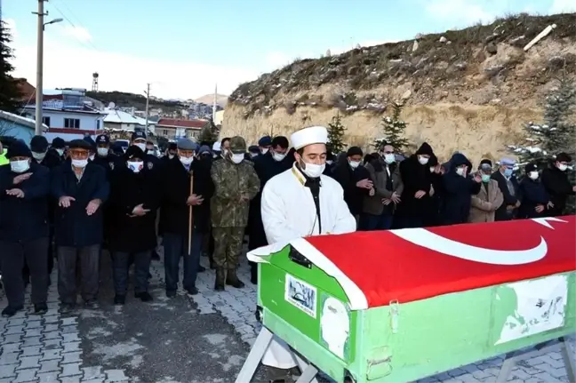 92 yaşında vefat eden Kore gazisi son yolculuğuna uğurlandı