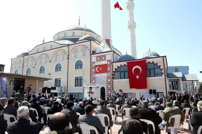 Darıca'nın en büyük camisi açıldı