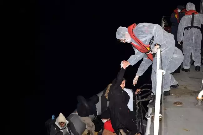 İzmir'de 71 düzensiz göçmen kurtarıldı